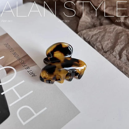 Herzförmige Mini-Acetatklammer